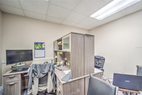 Commercial property in Plant City, Florida 305.46 sq.m. № 2101121 - photo 28