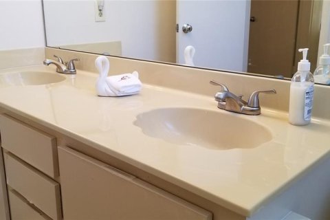 Copropriété à louer à Saint Petersburg, Floride: 2 chambres, 99.41 m2 № 1866544 - photo 18