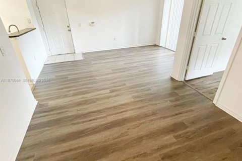 Condo à West Palm Beach, Floride, 2 chambres  № 2041957