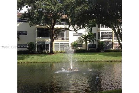 Condominio en alquiler en Lauderdale Lakes, Florida, 1 dormitorio, 63.55 m2 № 1933330 - foto 8