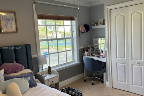Adosado en venta en Miami, Florida, 3 dormitorios, 145.39 m2 № 1937462 - foto 8