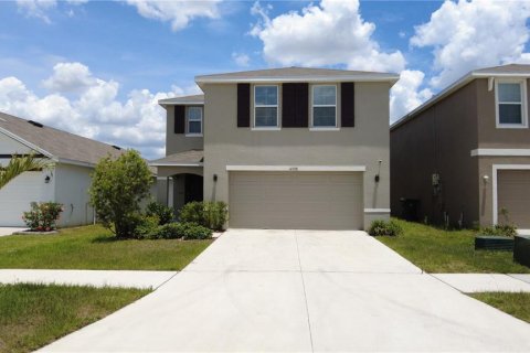 House in Wimauma, Florida 4 bedrooms, 216.28 sq.m. № 1769888 - photo 1