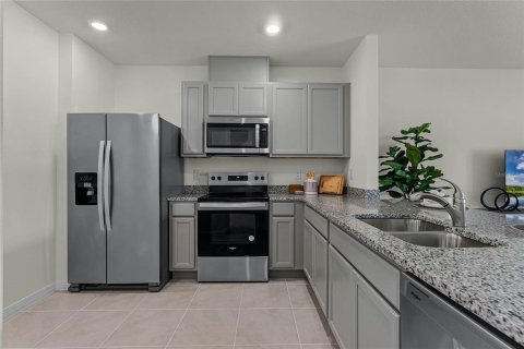 Adosado en venta en Apopka, Florida, 3 dormitorios, 142.14 m2 № 1914324 - foto 11