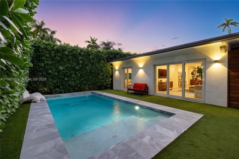 Villa ou maison à vendre à Miami, Floride: 4 chambres, 203.46 m2 № 2004263 - photo 24