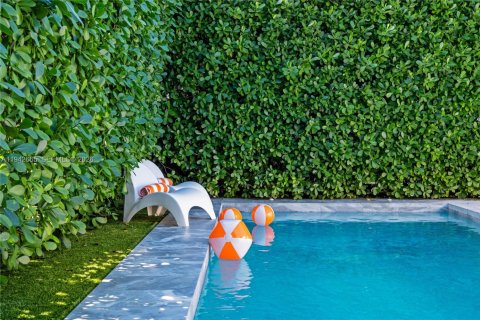Villa ou maison à vendre à Miami, Floride: 4 chambres, 203.46 m2 № 2004263 - photo 25