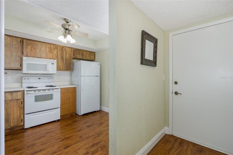 Condo in Oldsmar, Florida, 2 bedrooms  № 2222988 - photo 7