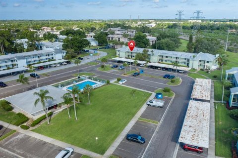 Condo in Oldsmar, Florida, 2 bedrooms  № 2222988 - photo 2