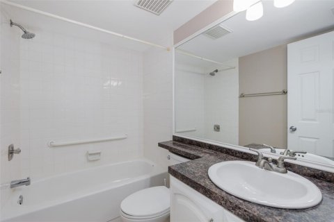 Condo in Oldsmar, Florida, 2 bedrooms  № 2222988 - photo 14