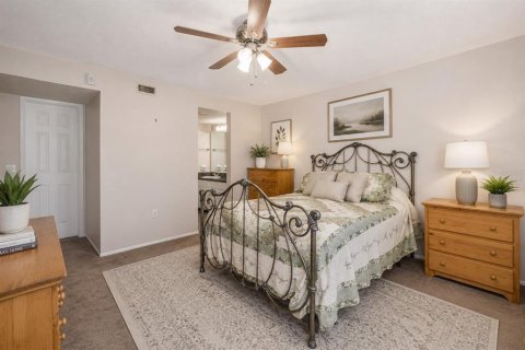 Condo in Oldsmar, Florida, 2 bedrooms  № 2222988 - photo 10
