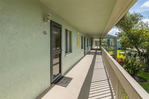 Condo in Oldsmar, Florida, 2 bedrooms  № 2222988 - photo 30
