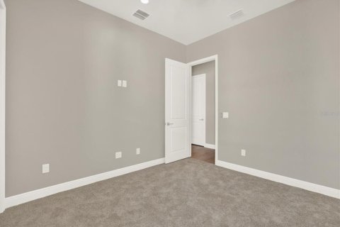 Townhouse in Tampa, Florida 4 bedrooms, 266.44 sq.m. № 1440769 - photo 18
