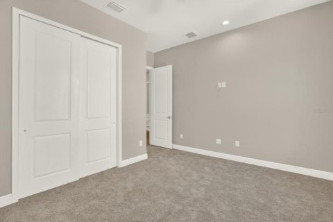 Townhouse in Tampa, Florida 4 bedrooms, 266.44 sq.m. № 1440769 - photo 20