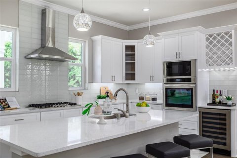 Townhouse in Tampa, Florida 4 bedrooms, 266.44 sq.m. № 1440769 - photo 2