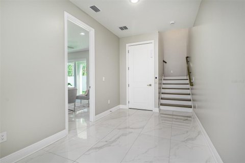 Townhouse in Tampa, Florida 4 bedrooms, 266.44 sq.m. № 1440769 - photo 26