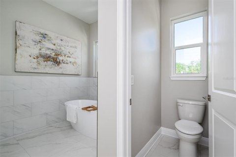 Townhouse in Tampa, Florida 4 bedrooms, 266.44 sq.m. № 1440769 - photo 17
