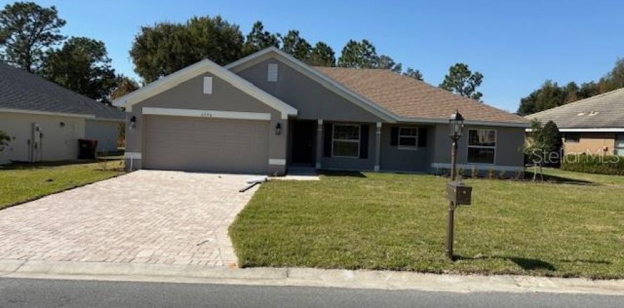 Villa ou maison à Dunnellon, Floride 3 chambres, 143.07 m2 № 2229879