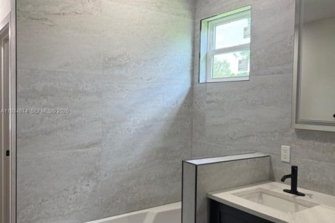 Casa en alquiler en Lehigh Acres, Florida, 3 dormitorios, 134.34 m2 № 1993341 - foto 25