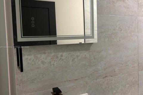 Casa en alquiler en Lehigh Acres, Florida, 3 dormitorios, 134.34 m2 № 1993341 - foto 30