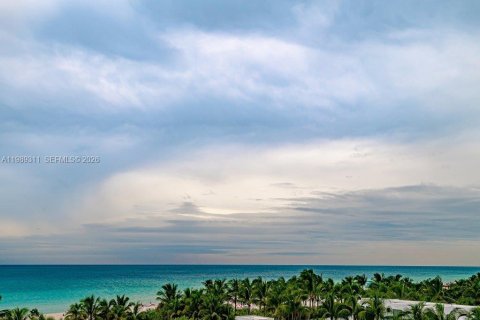Condominio en alquiler en Miami Beach, Florida, 1 dormitorio, 89.19 m2 № 2063201 - foto 23