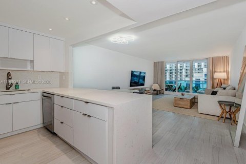 Condominio en alquiler en Miami Beach, Florida, 1 dormitorio, 89.19 m2 № 2063201 - foto 11