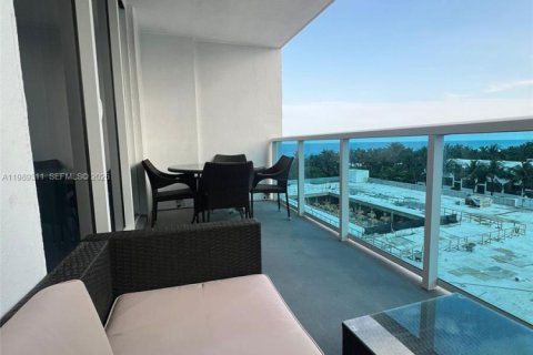 Condominio en alquiler en Miami Beach, Florida, 1 dormitorio, 89.19 m2 № 2063201 - foto 25