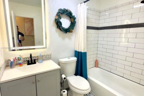 Villa ou maison à vendre à Port St. Lucie, Floride: 3 chambres, 113.15 m2 № 2007149 - photo 12