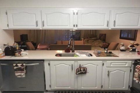 Condominio en alquiler en Coconut Creek, Florida, 1 dormitorio, 76.09 m2 № 1992190 - foto 7