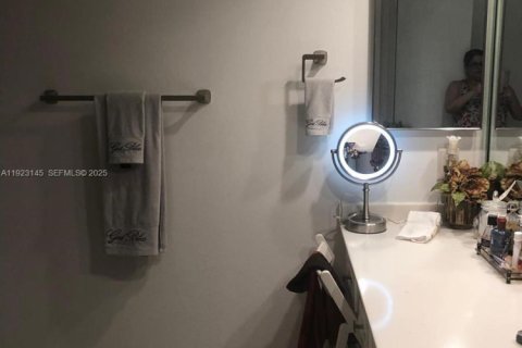 Condominio en alquiler en Coconut Creek, Florida, 1 dormitorio, 76.09 m2 № 1992190 - foto 11