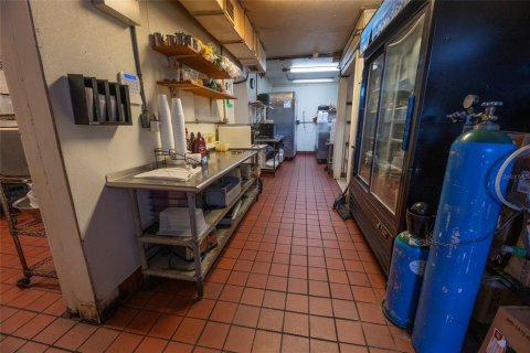 Commercial property in South Daytona, Florida 240.43 sq.m. № 2214583 - photo 10