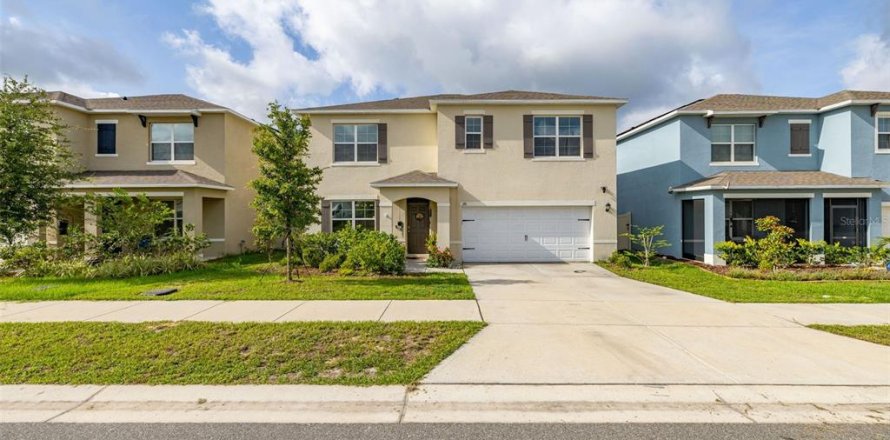 House in Lake Alfred, Florida 5 bedrooms, 248.42 sq.m. № 1776809