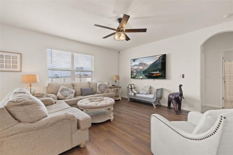 House in Lake Alfred, Florida 5 bedrooms, 248.42 sq.m. № 1776809 - photo 17