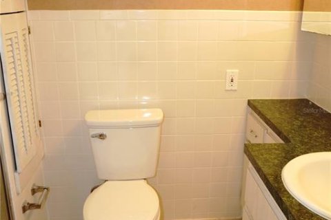 Condo in Holiday, Florida, 2 bedrooms  № 1817361 - photo 13