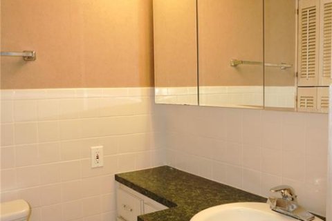 Купить кондоминиум в Холидэй, Флорида 6 комнат, 71.35м2, № 1817361 - фото 12