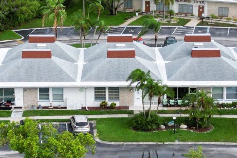 Condo in Holiday, Florida, 2 bedrooms  № 1817361 - photo 2