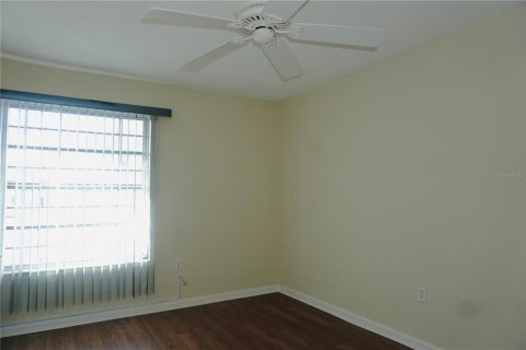Condo in Holiday, Florida, 2 bedrooms  № 1817361 - photo 16