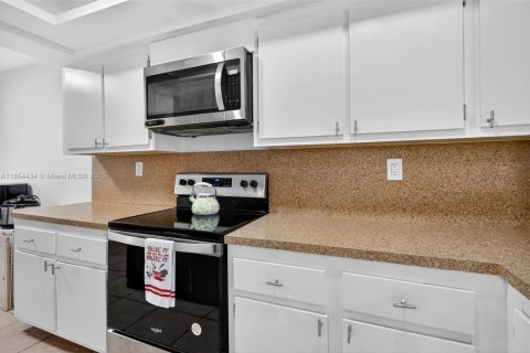 Condominio en venta en Davie, Florida, 2 dormitorios, 117.99 m2 № 1881524 - foto 6