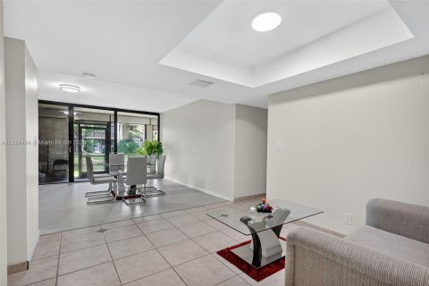 Condominio en venta en Davie, Florida, 2 dormitorios, 117.99 m2 № 1881524 - foto 4