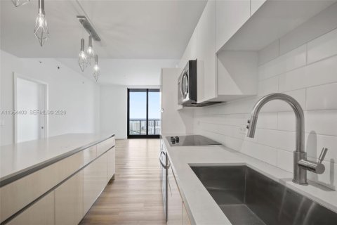 Copropriété à louer à Hallandale Beach, Floride: 2 chambres, 117.43 m2 № 2009134 - photo 3