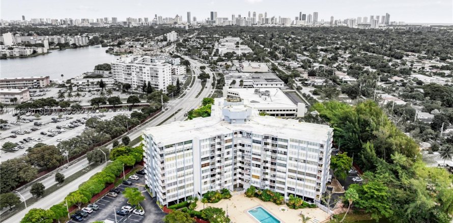Condo à Miami, Floride, 1 chambre № 1976923