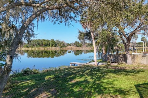 House in Umatilla, Florida 2 bedrooms, 116.87 sq.m. № 2098856 - photo 3