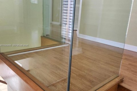 Touwnhouse à vendre à Miami, Floride: 4 chambres, 166.57 m2 № 1998314 - photo 22