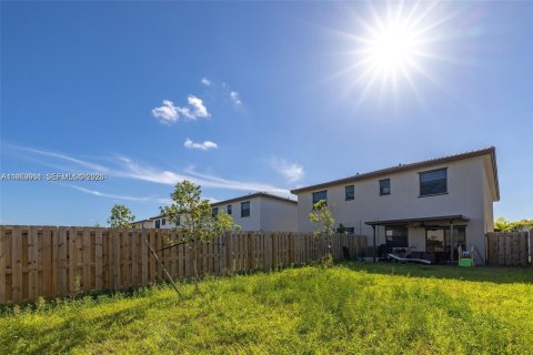 House in Homestead, Florida 3 bedrooms, 153.38 sq.m. № 2030738 - photo 20