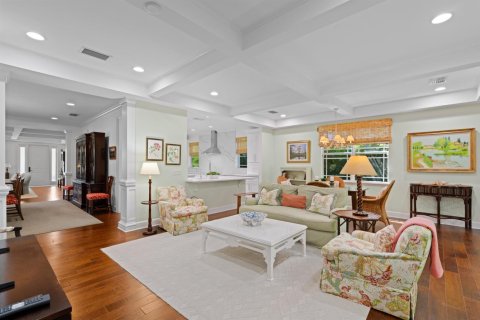 House in West Palm Beach, Florida 4 bedrooms, 392.88 sq.m. № 2146633 - photo 6
