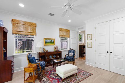 House in West Palm Beach, Florida 4 bedrooms, 392.88 sq.m. № 2146633 - photo 12
