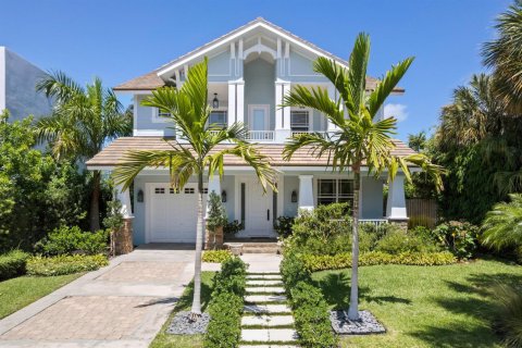 House in West Palm Beach, Florida 4 bedrooms, 392.88 sq.m. № 2146633