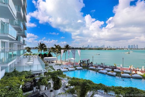 Condominio en alquiler en Miami Beach, Florida, 1 dormitorio, 62.8 m2 № 2059824 - foto 26