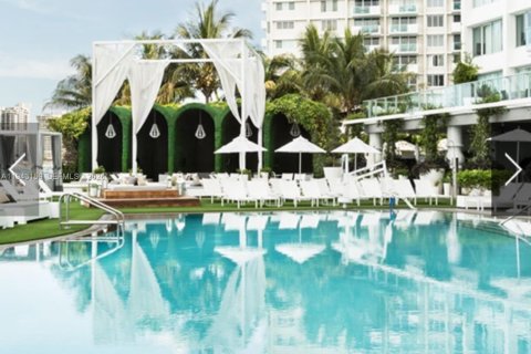Condominio en alquiler en Miami Beach, Florida, 1 dormitorio, 62.8 m2 № 2059824 - foto 21