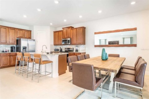 Купить виллу или дом в Киссимми, Флорида 8 комнат, 219.53м2, № 1770009 - фото 9
