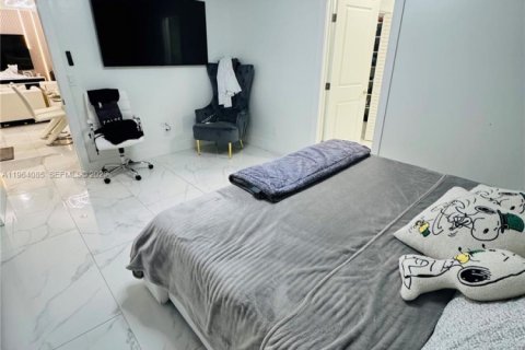 Villa ou maison à louer à Pembroke Pines, Floride: 3 chambres, 121.14 m2 № 2025970 - photo 22