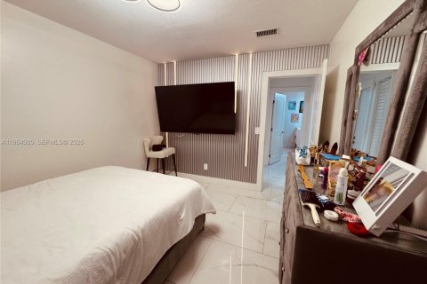 Villa ou maison à louer à Pembroke Pines, Floride: 3 chambres, 121.14 m2 № 2025970 - photo 17